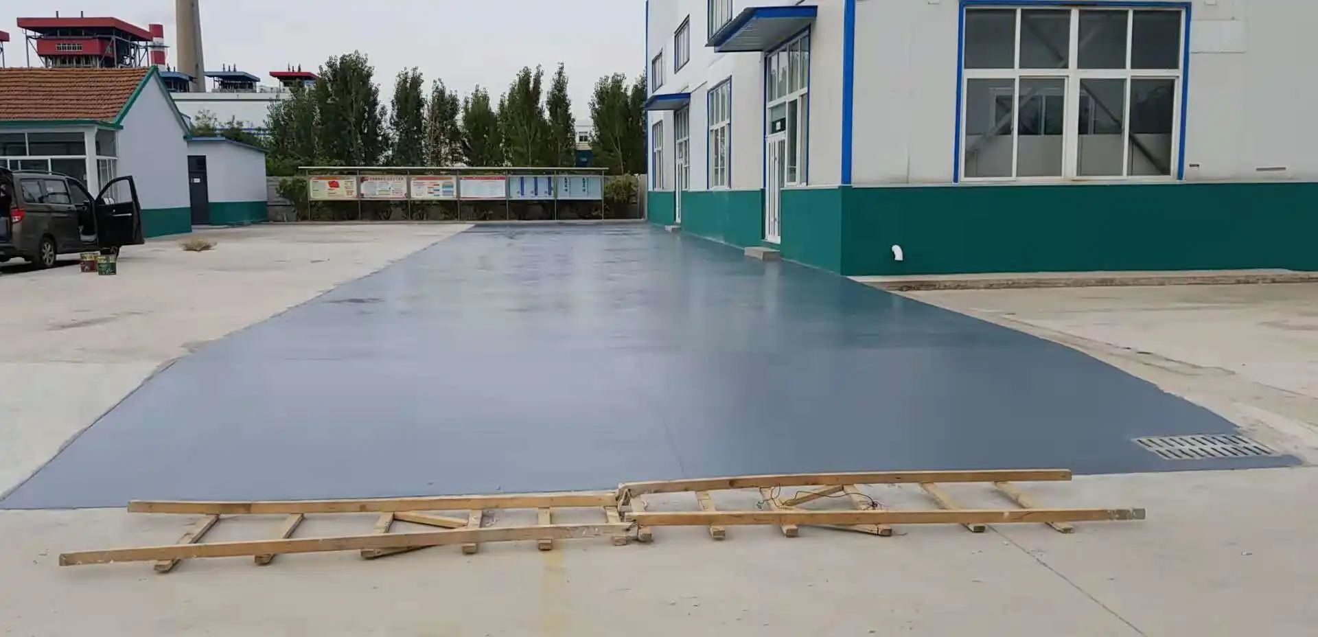 咸阳车间厂房地坪漆修补翻新